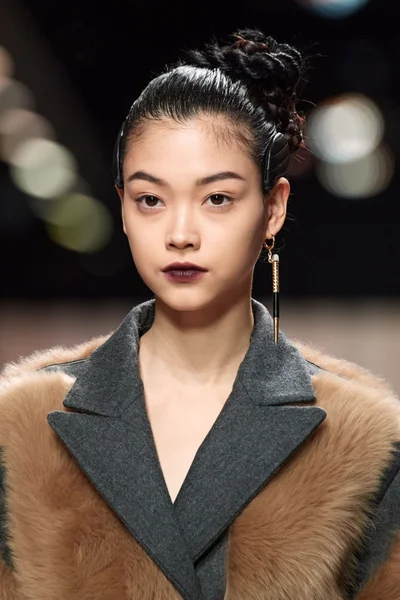 Look 26